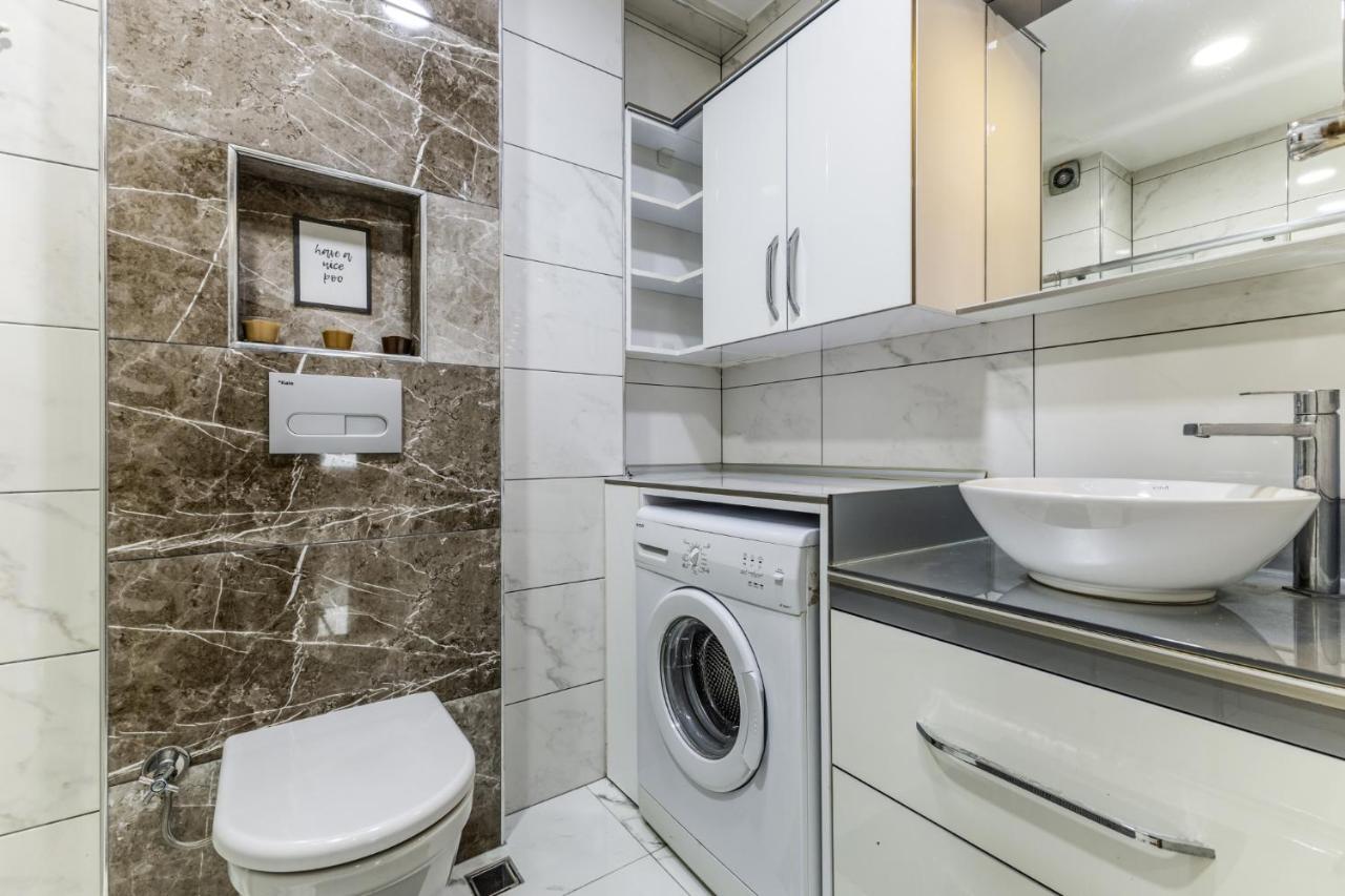 Apartamento Spacious Flat Near Bagdat Avenue In Suadiye Estambul Exterior foto