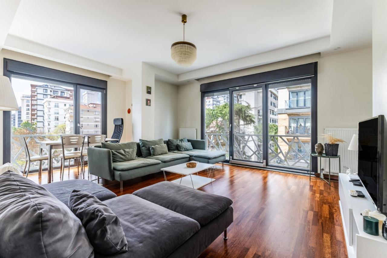 Apartamento Spacious Flat Near Bagdat Avenue In Suadiye Estambul Exterior foto