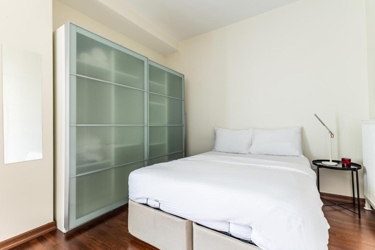 Apartamento Spacious Flat Near Bagdat Avenue In Suadiye Estambul Exterior foto